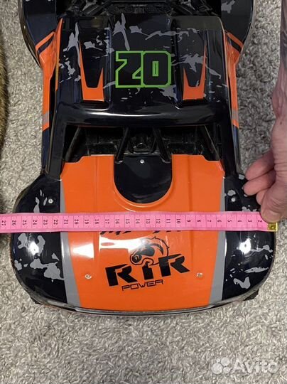 Автомобиль с пультом управления