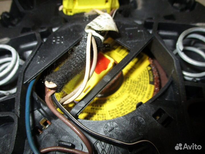 Подушка безопасности в руль VW Polo Sedan