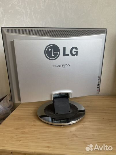Монитор LG