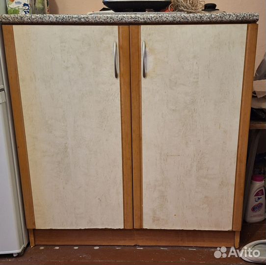 Кухонный навесной шкаф бу