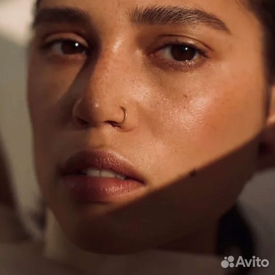 Пирсинг в нос кольцо