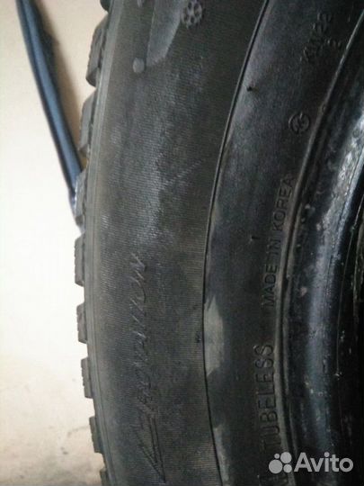 Kumho I'Zen KW22 235/65 R17 108T