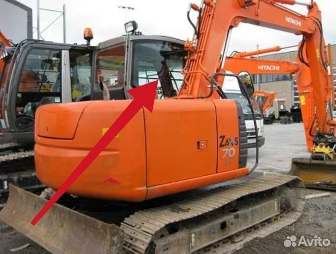 Стекло лобовое на Hitachi zx 70/75lc