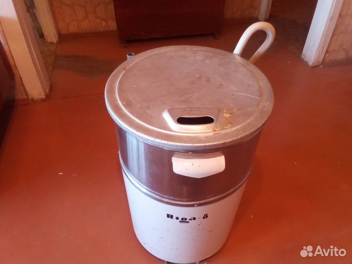 Стиральная машина Рига 8