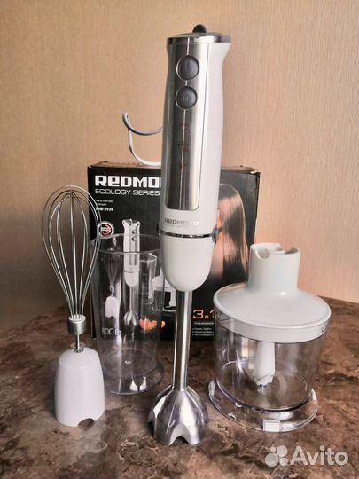 Блендер Redmond