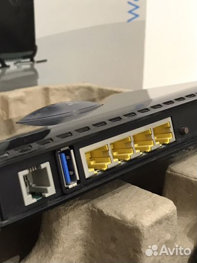 Wi-Fi роутер Netgear DGN3500