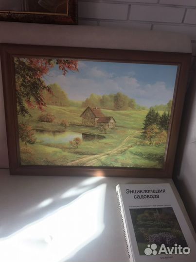 Картины в раме под стеклом