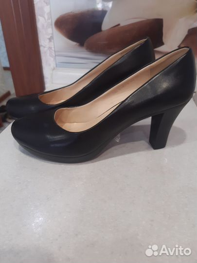 Туфли женские 39 размер черные
