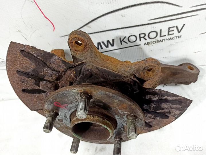 Кулак поворотный передний правый Grand Vitara 2005