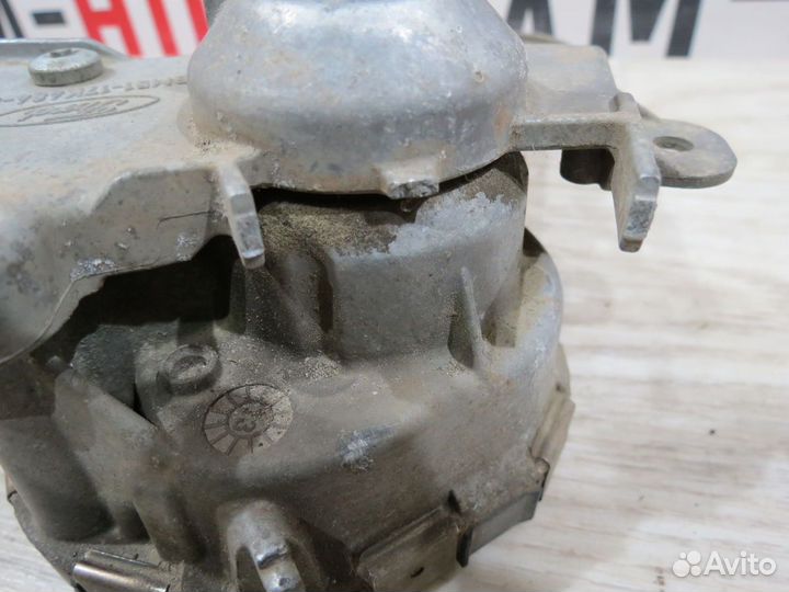 Мотор стеклоочистителя передний Ford Focus 3