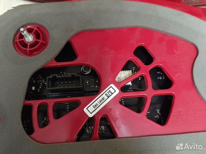 Фонарь задний правый, левый Bentley Continental Gt