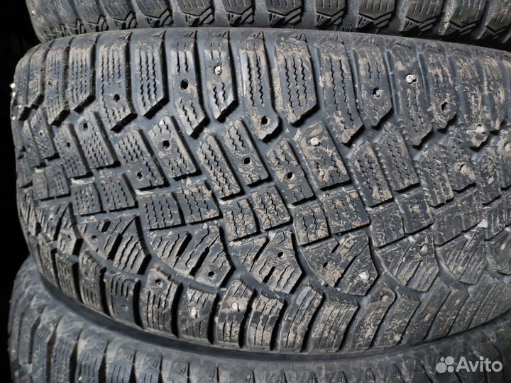 Continental IceContact 2 215/50 R17