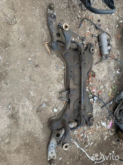 Балка подвески передняя Ford Focus седан 1.6 hwda