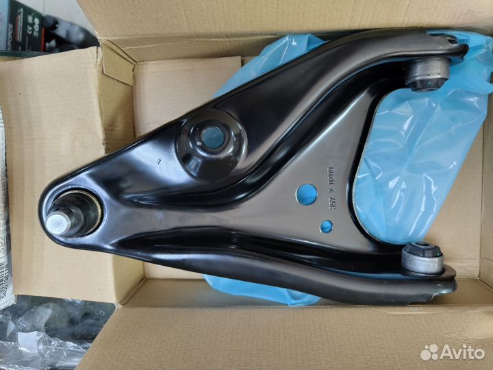 Рычаг подвески оригинал Лада Ларгус Логан