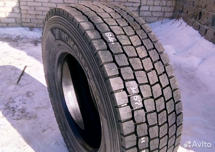 Yokohama 704R 295/80R22.276