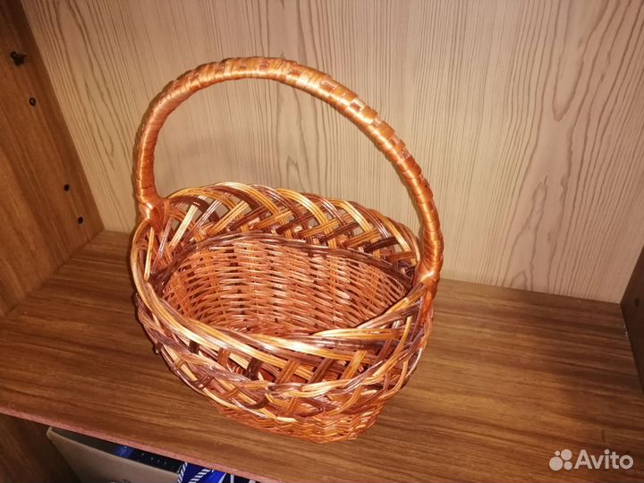 Корзина плетеная