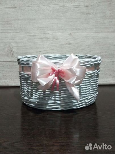 Корзина плетеная для подарков