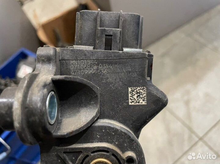 Педаль газа Mitsubishi Lancer 10