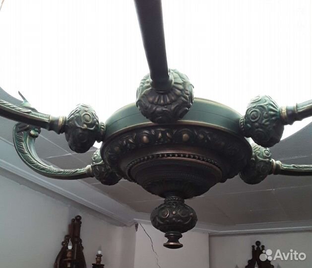 Люстра эксклюзивная из опала