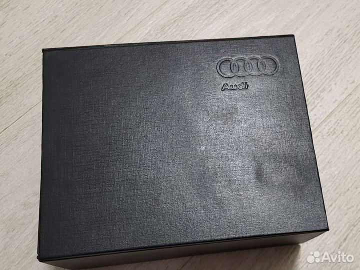 Оригинальная зарядная станция Audi