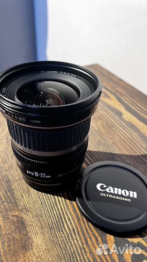 Canon EF-S 10-22mm f/3.5-4.5 USM