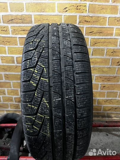 Pirelli Winter Sottozero 240 Serie II 245/45 R19 102V