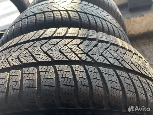 Pirelli Winter Sottozero 3 255/40 R20 101W