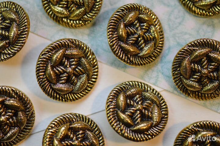 Пуговицы 30 мм