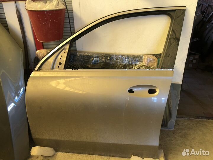 Дверя левая передняя на Mersedes Benz 167