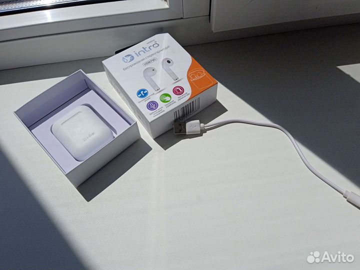 Беспроводные наушники intro