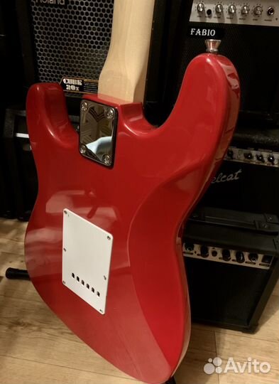 Электрогитара под Fender + Комбик (комплект)