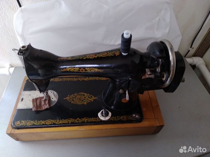 Швейная машинка ручная