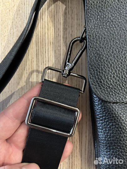 Сумка через плечо черная кожа