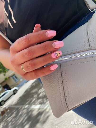 Маникюр / педикюр