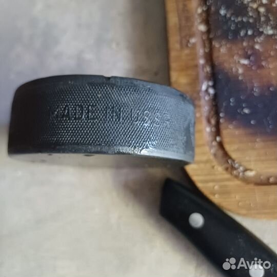 Шайба хоккейная сувенирная