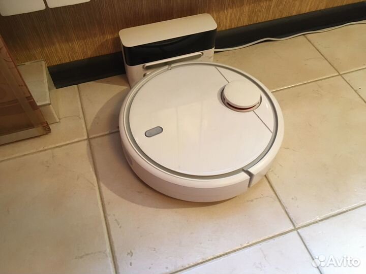 Робот пылесос Xiaomi Mi Vacuum Clener sdjqr01RR