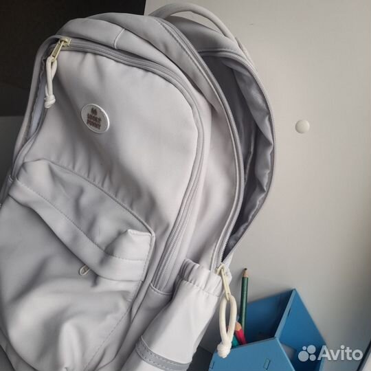 Рюкзак школьный для девочки белый