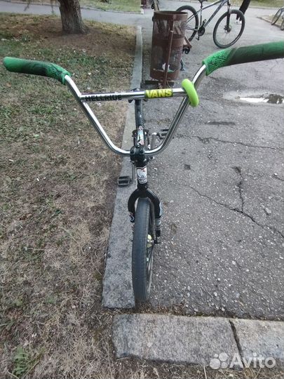 Трюковой велосипед бмх