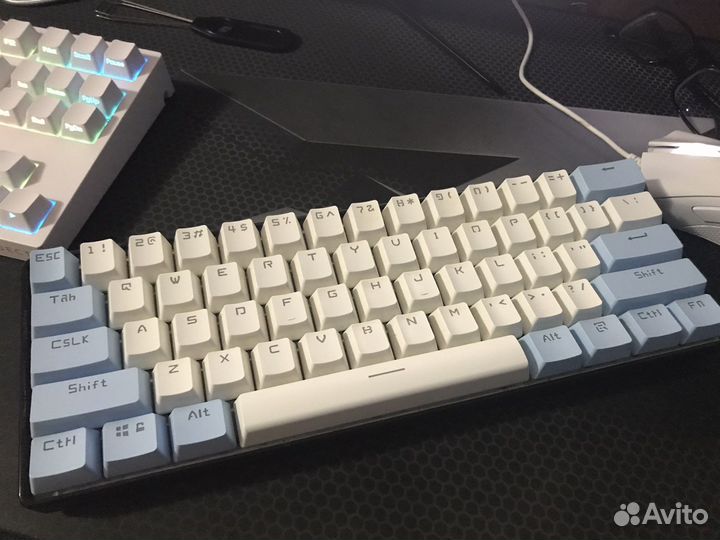 Механическая клавиатура GK 61