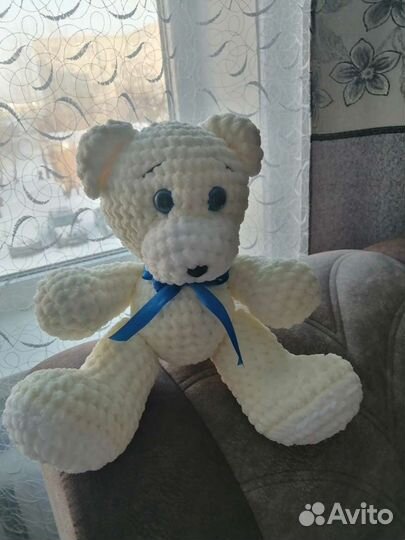 Вязаные игрушки амигуруми, пледы, рюкзачки