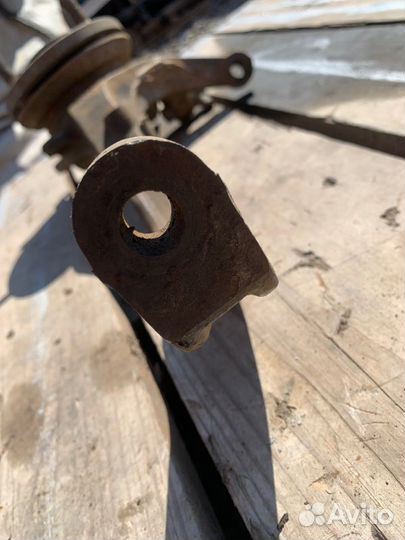 Кулак поворотный передний правый Hyundai Sonata EF