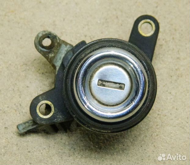 Личинка замка багажника Audi 100 C3 седан