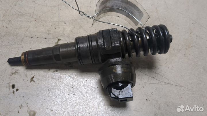 Форсунка топливная Volkswagen Passat 6, 2008
