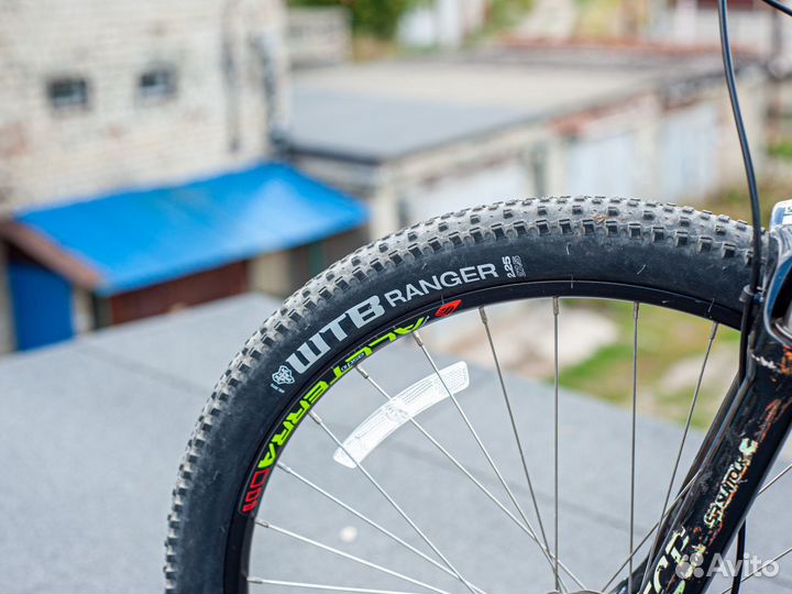 Горный велосипед GT Avalanche Elite 27.5 (2017)