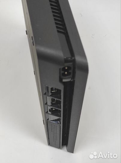 Игровая приставка ps4 slim