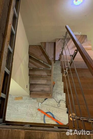 Г-образная лестница