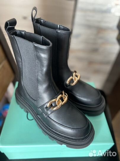 Ботинки женские