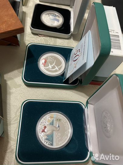 Продам серебряные коллекционные монеты