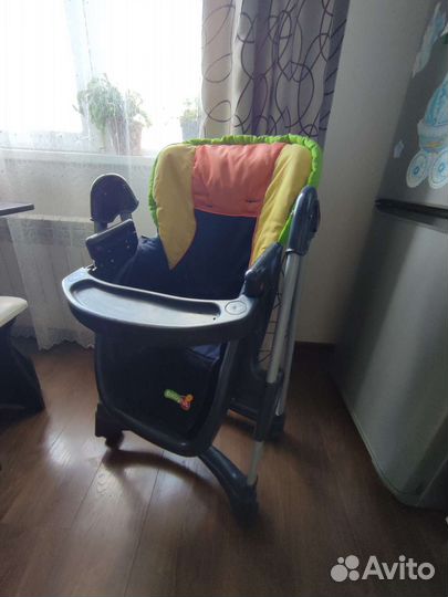 Детский стульчик для кормления
