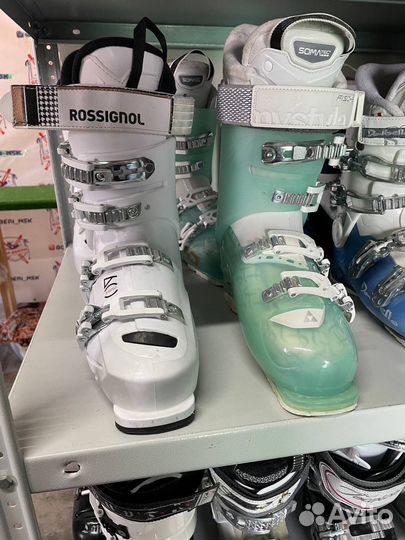 Горнолыжные ботинки женские